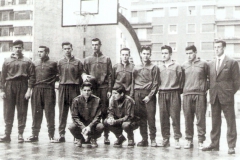 3-006-iNDAUCHU-en-la-Temp.-1952-53