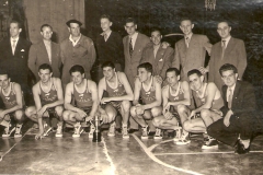 3-018-aGUILAS-Camp.-Espana-2a-Div.-54-55-Expedicion-a-Madrid