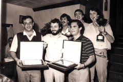 6-012-aRBITROS-PREMIADOS-Junio-1982