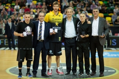 12-017-LOS-MVPs-en-el-75-Aniv.-FVB-el-29-10-2016