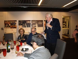 Cena solidaria y Saski Saria